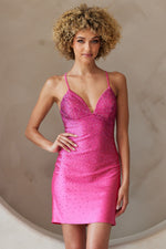 This cocktail dress features a V-neckline with spaghetti straps, and a lace-up open back. The fitted silhouette and hot-press rhinestones are the details that make this dress perfect for your next homecoming or formal event!

ACE 3100S