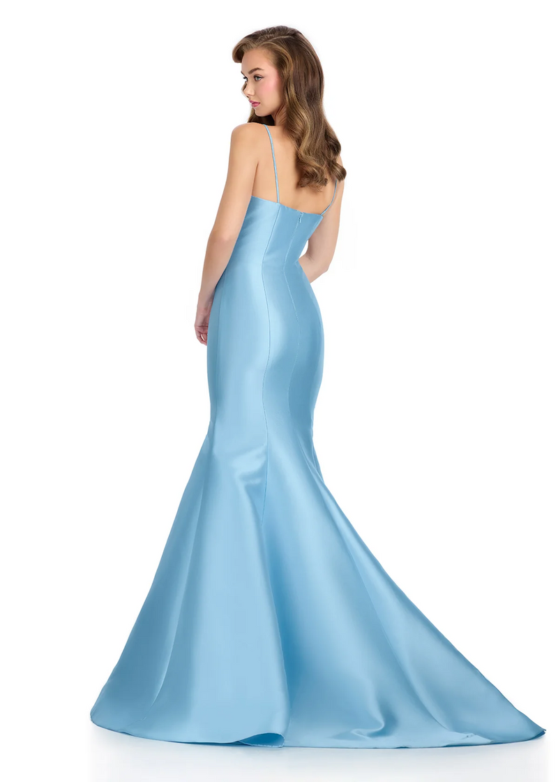 This gown features a classic mermaid silhouette, with structured mikado fabric, and a sweetheart neckline. Add a pair of statement earrings to create the perfect prom of formal event look.&nbsp;

Ashley Lauren 11911