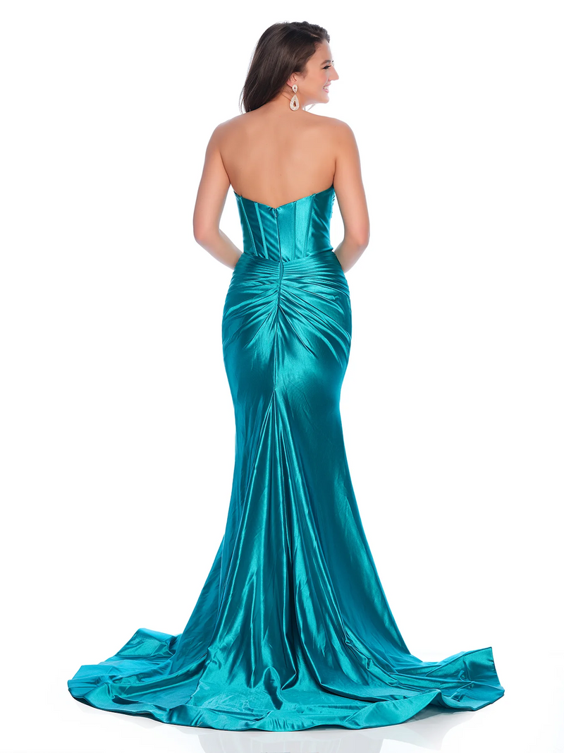 This dress features a fitted silhouette, a sweetheart neckline with corset boning in the bodice, a drop waist pleated detailing and a slit in the skirt. The dress may be just the vibe for your next prom or formal event!

DJ 11975