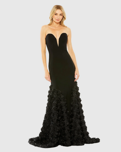 This dress features a strapless plunging neckline with a mermaid silhouette and a ruffle train. This is an elegant choice for your next prom, pageant or formal event.

Mac Duggal 65219