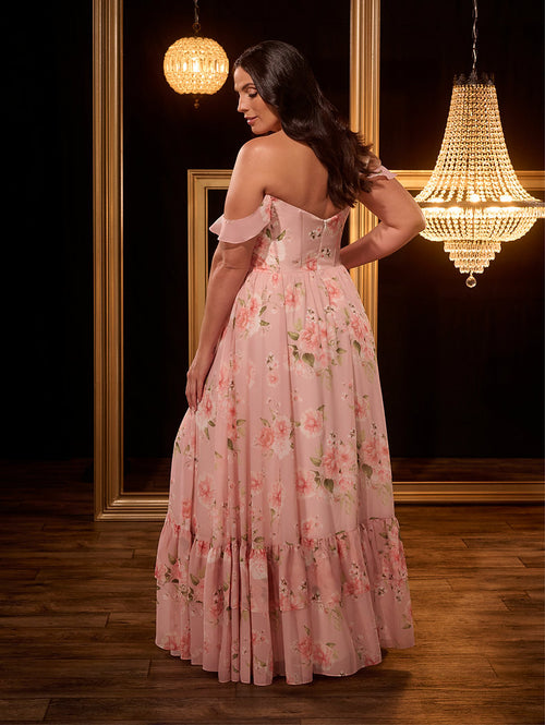 This dress features a straight across neckline with straps that can be worn off the shoulder, a bodice with corset boning and a flowy skirt with a slit. An ideal choice for your next prom or formal event.

HOW 22289