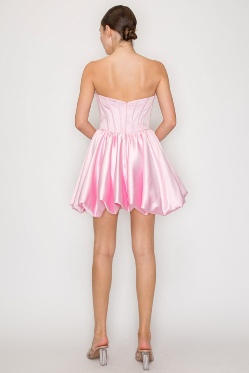 This cocktail dress features a strapless neckline with a unique bodice with corset boning and a bubble skirt hemline. This dress is feminine and unique and could be ideal for your next homecoming or formal event.

PY 9952