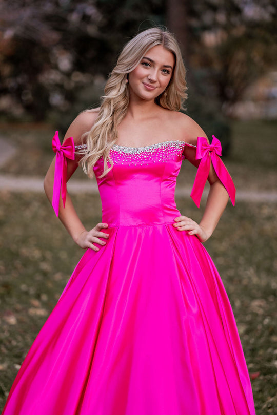 Prom Queen – Ypsilon Dresses