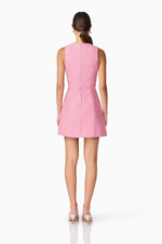This cocktail dress features an A-line silhouette in pink tweed fabric, a square neckline with clean edges, slim-fitting bodice and a flared skirt with three bows and a small side split. This is a unique choice for your next homecoming or formal event.

ELT&nbsp;EC2082532