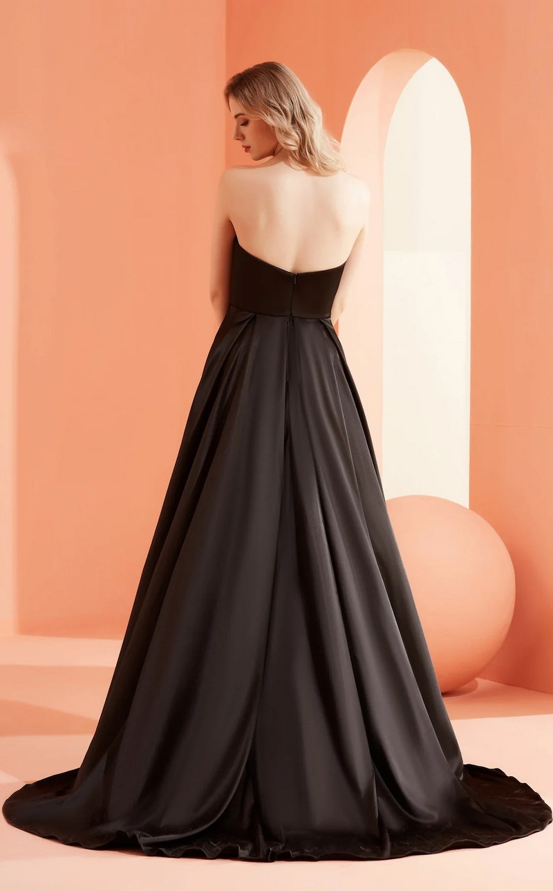 This dress features a sweetheart neckline with pleated detailing on the fitted bodice. The strapless layout looks elegant with the stone applique embellishment near the waistline. It is a full-length dress that features an A-line silhouette and a slit opening.

JAD J22053