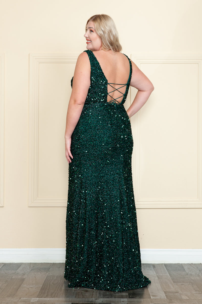 This dress features a U-neckline with a lace-up back and a fitted silhouette with sequin fabric. This dress is glamorous and could be ideal for your next prom or formal event.

PY W1126