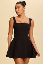 This cocktail dress features a square neckline with thick straps and a fit and flare silhouette. Style this dress to make it your own at your next homecoming or formal event.

LXL LD11131