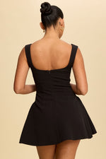 This cocktail dress features a square neckline with thick straps and a fit and flare silhouette. Style this dress to make it your own at your next homecoming or formal event.

LXL LD11131