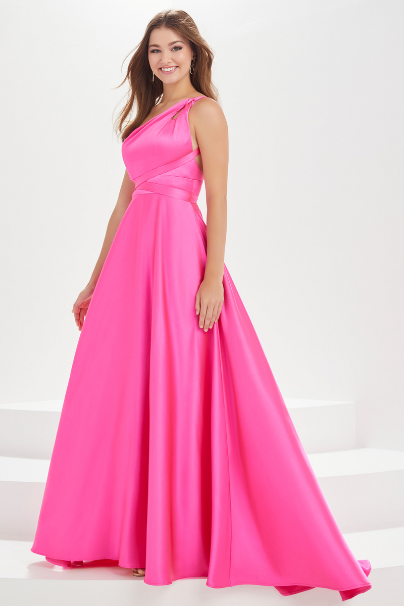 Taygan – Ypsilon Dresses