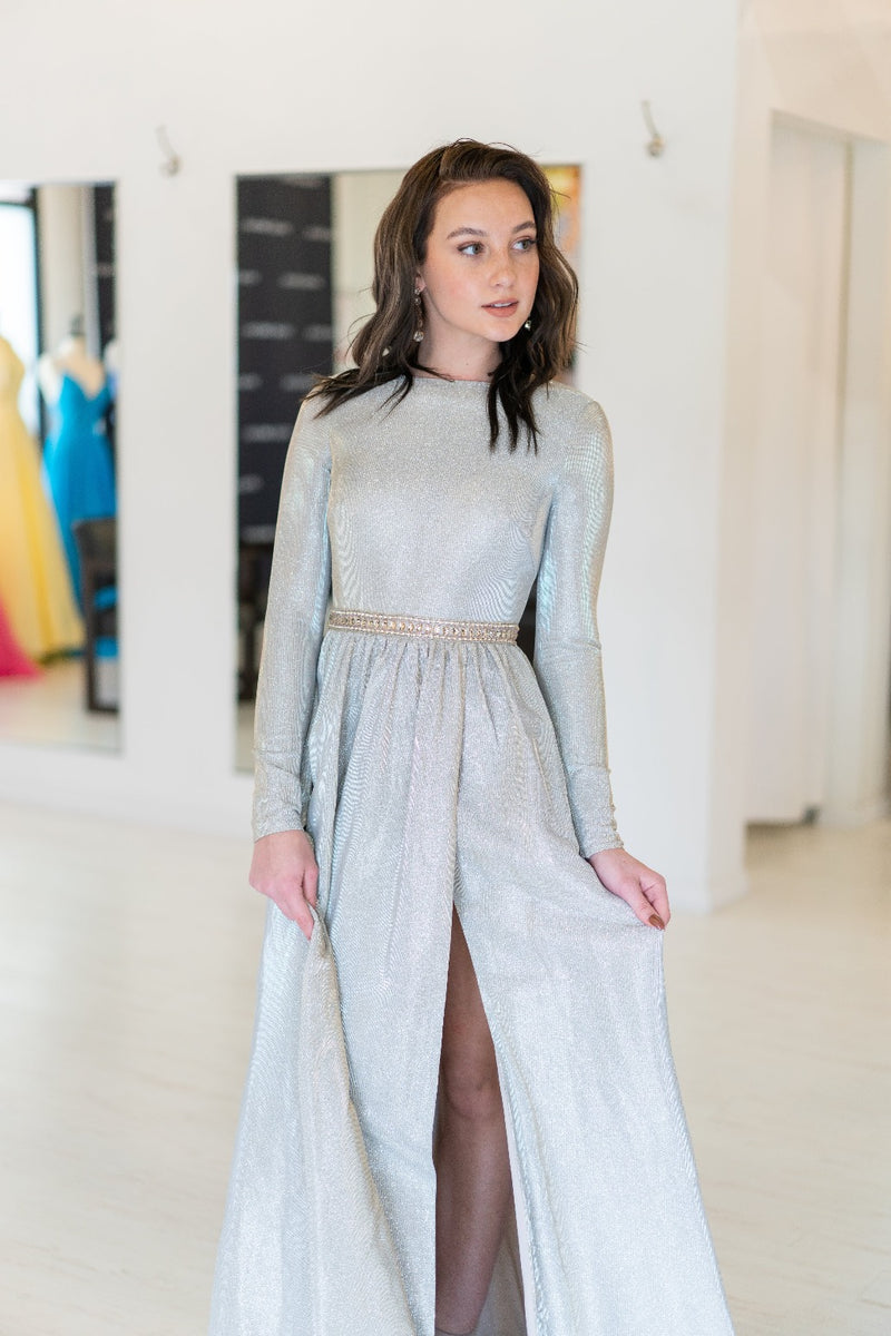 Leena – Ypsilon Dresses